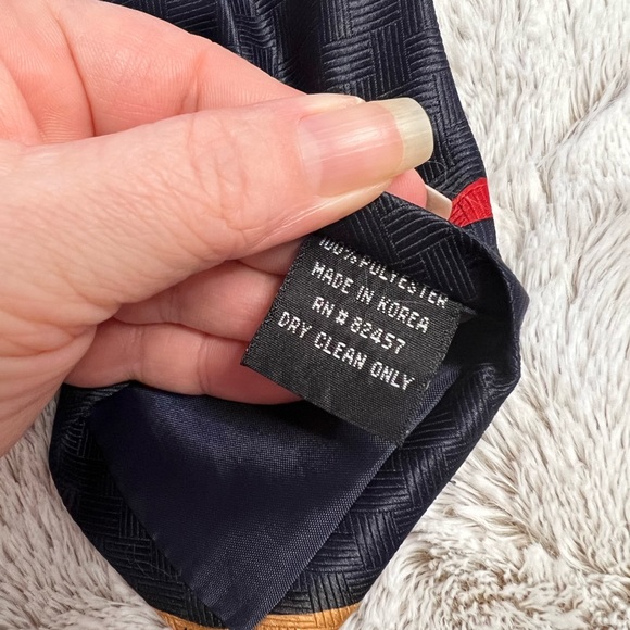 Scooby Doo Tie - Picture 2 of 3